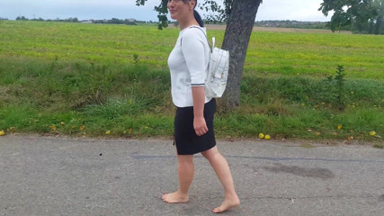 Yvette xtreme: Dirty barefoot walk with Yvette Costeau