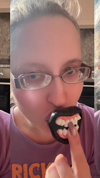 Asmr - dientes de vampiro