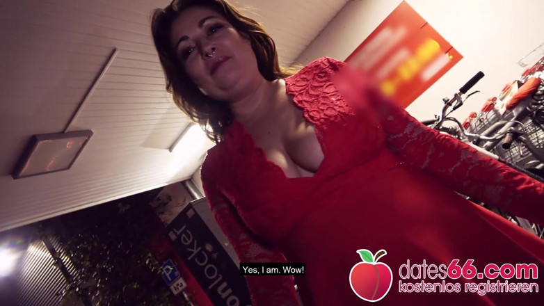 Dates66: Ev hanımı Liz de Lane açık havada seks macerası için...