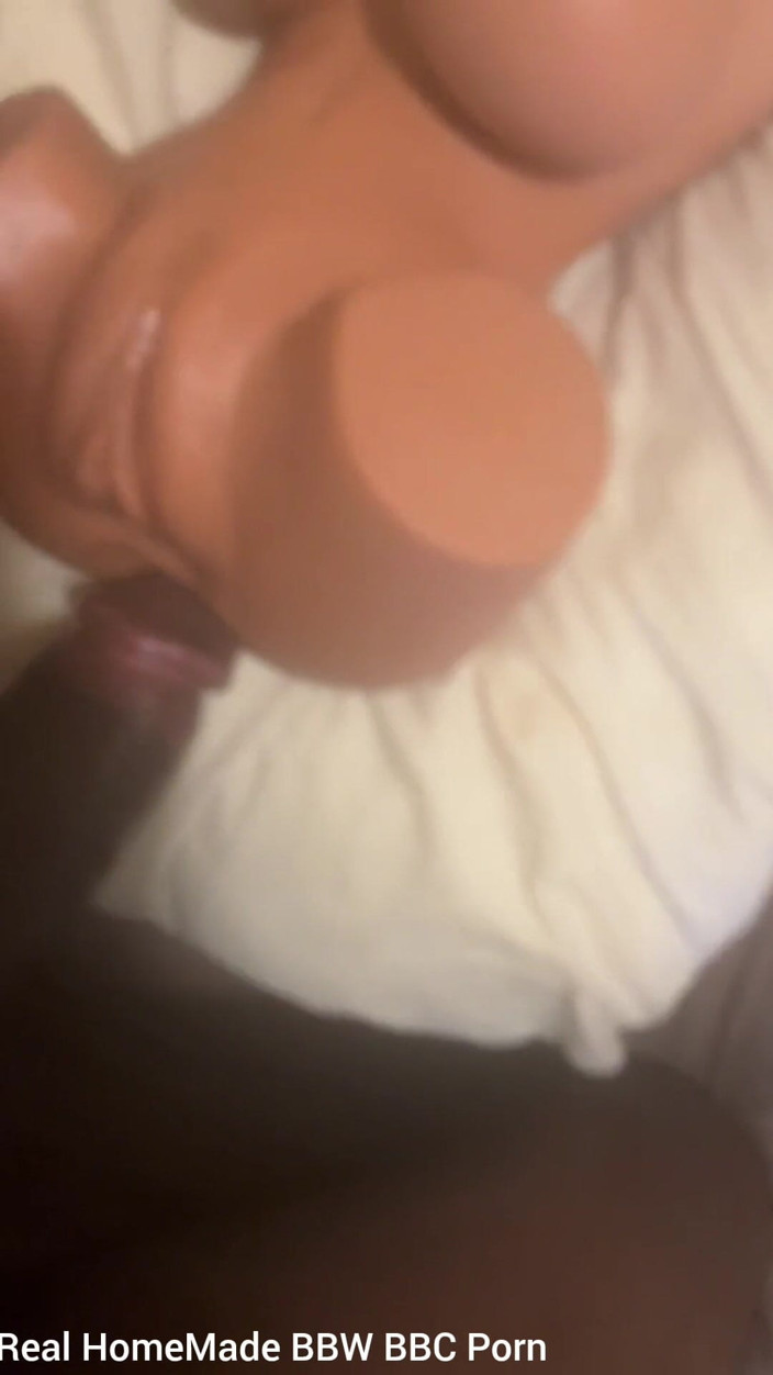 Big black cock BBCee: Martellante bambola del sesso in silicone dal culo alla figa