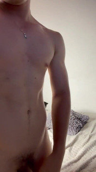 Delicious Guy Jerks Himself to Come.
