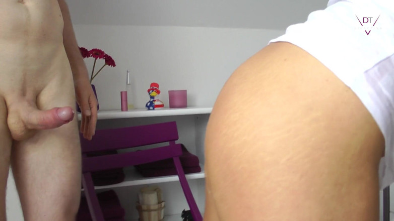 Dirty Tina: Pervers plassen en spermafeestje