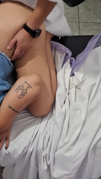 El médico suplente estaba loco.