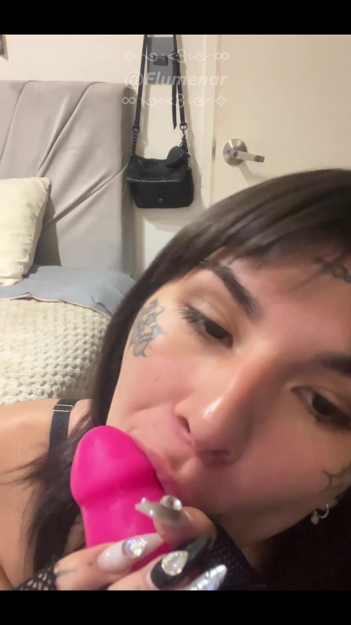 Flumenar: Fem Hot Girl