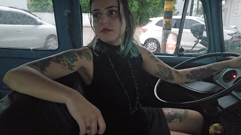 M4ndy: Me perdí la hora de reunión porque el Kombi se...