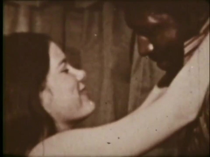 Vintage megastore: Une femme mariée se fait baiser bêtement par sa première...