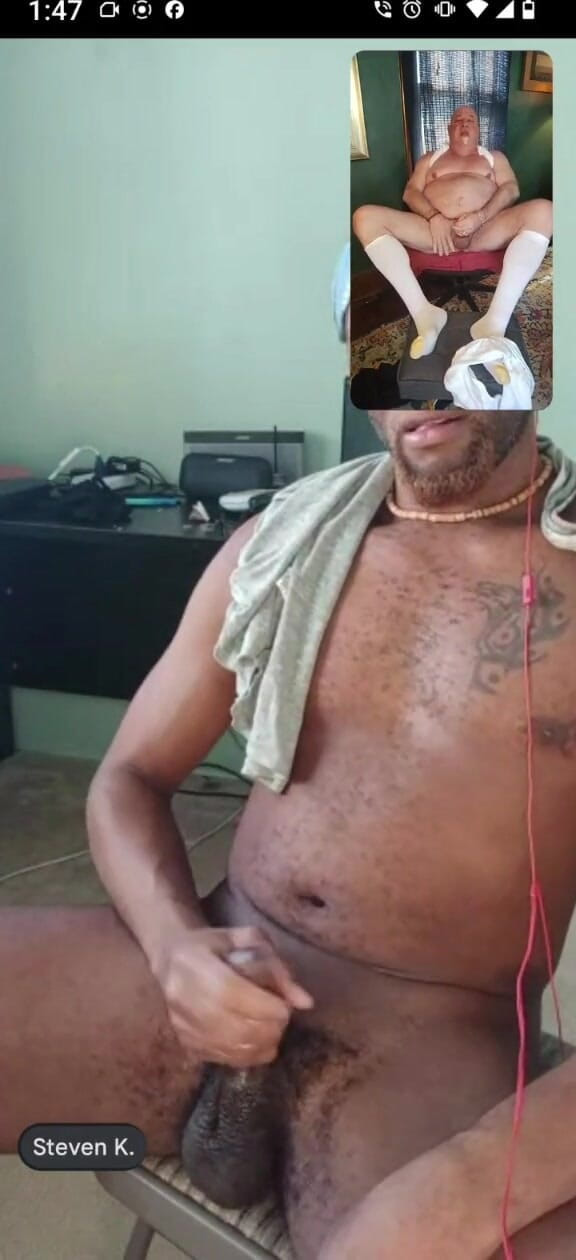 beardaddychub: Atrapado masturbándose en cam