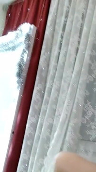 Tarian kontol untuk mengantisipasi wanita kesayangannya terjun ke mulut aduhainya