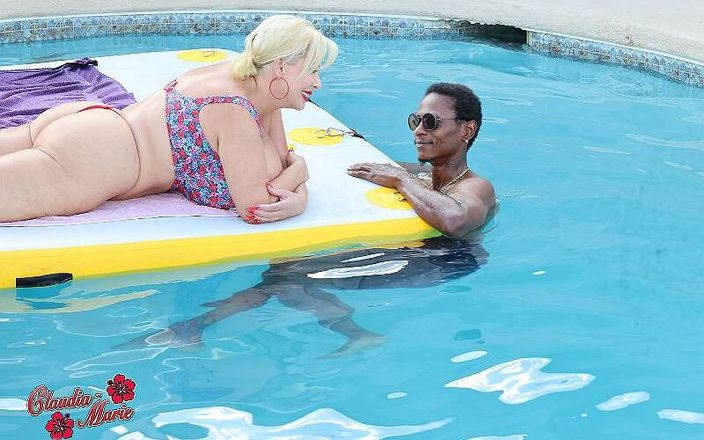Claudia Marie: Stortuttad sommar