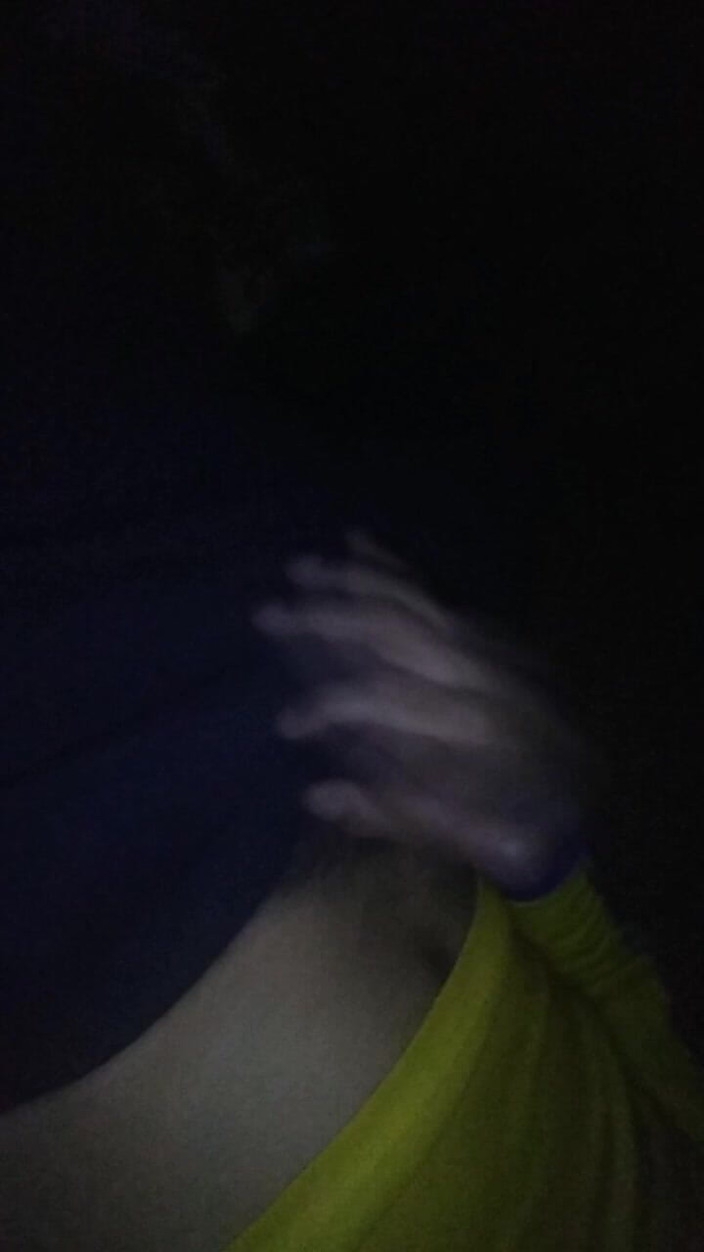 AlexAlejandro13: Sexy Mann Mit Enormem Schwanz, Der Sich Auf Der Couch...