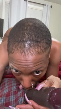Teman lelaki joi