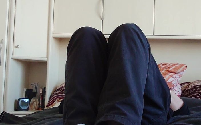 Carmen_Nylonjunge: I miei calzini bianchi con le sneakers