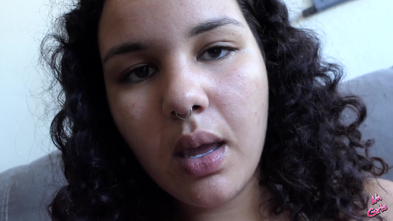 NN Girls: Lily com consolo duplo para prazer