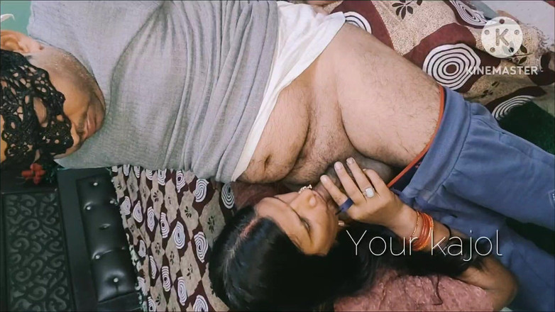 Lustykajolbhabhi: Tchán je blázen do své smyslné snachy, část 1