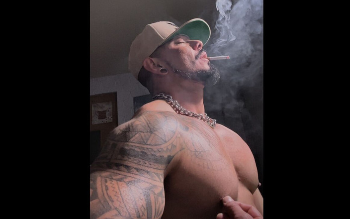 Reds and Muscles: 어떤 음악은 나에게 하드 록을 가져옵니다, 그것은 당신에게 친구에게 발생합니까?