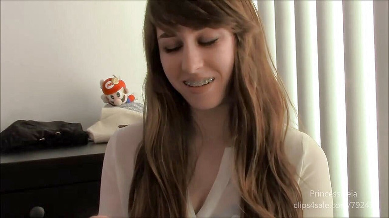 Princess Leia: 魔法のネックラルス