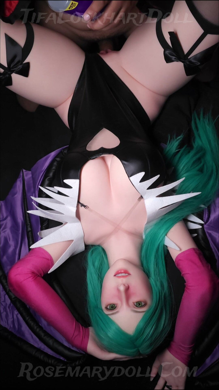 Tifa Lockhart doll: Aerith X Morrigan Darkstaklers Cosplay
