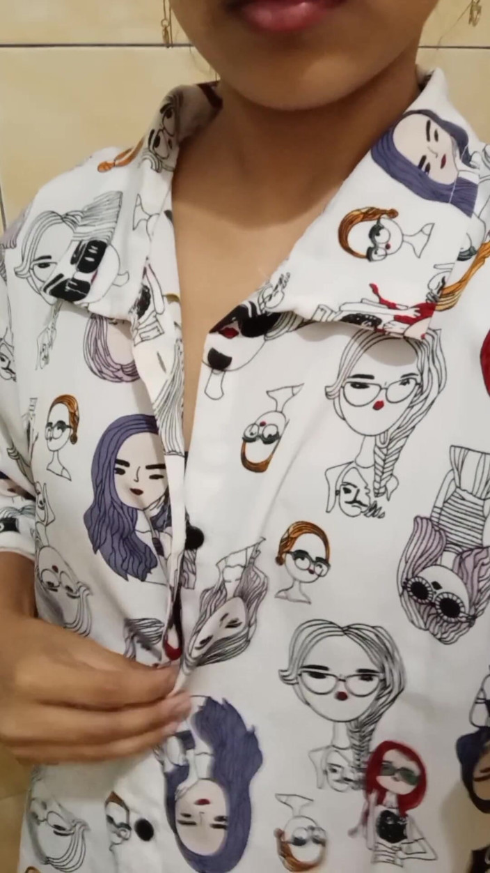 BoundDesires: Drobna azjatycka laska Sasha P pokazuje swoje idealne krzywe - solo...