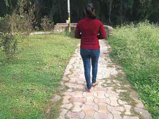 Sakshi Pussy: XXX 핫한 인도 인도 여친 Ko 야외 공원 Me Bulakar Muhe Me Choda 클리어 더러운 오디오 나 18년생 여친 입에 섹스