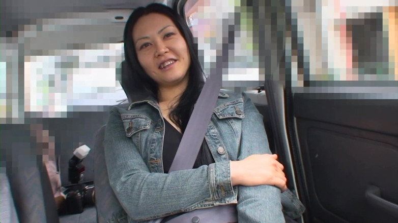 Asian Mature Climax: Gadis ini dijemput dan diminta untuk masturbasi