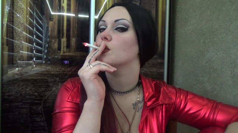 Goddess Misha Goldy: Wielbienie warg. Jak myślisz, jak możesz dziś spust?