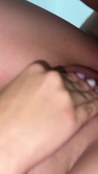 Adoro guardare la mia sorellastra indiana culona arrapata mi chiede di scoparla duro nel suo culo stretto e delizioso