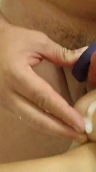 Amateur Girlfriend in Flip Flop Footjob