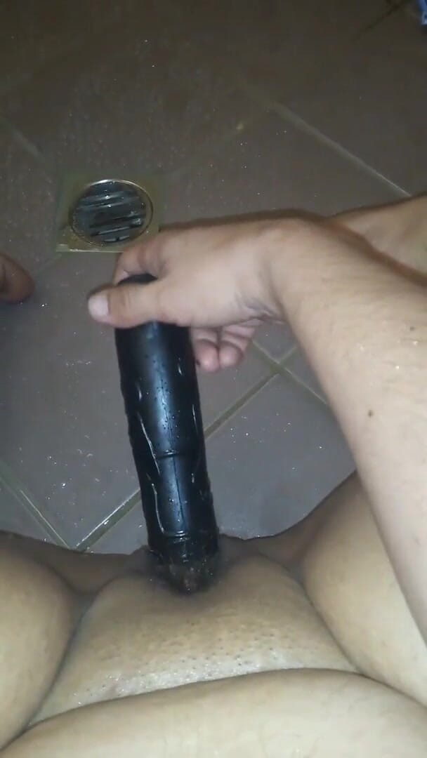NastyNymphoMilf: Shower time!