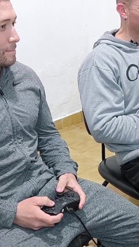 Carmona e Victor Ferraz giocano per il culo