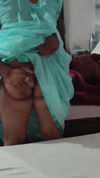Bhabhi's friend fucked the village Bhabhi well by making her cum, Hindi audio