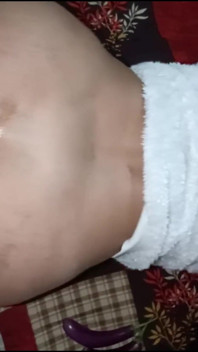 Indiancă Desi Bhabhi Introduce Baigan Uriaș pe Pizdă futând XXX Sex viral MMS