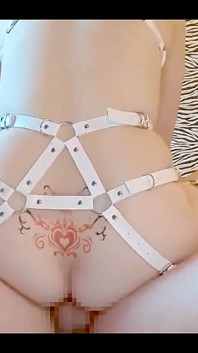 Mayu No.86 Convulsions, Rolling Eyes, Anal Licking, Nipple Piercing, Screaming, Anal Vibrator, Squirting, Creampie