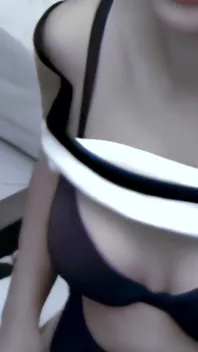 Sandra: Cute Arab Sandra Doing a Hot Striptease Live on the Webcam