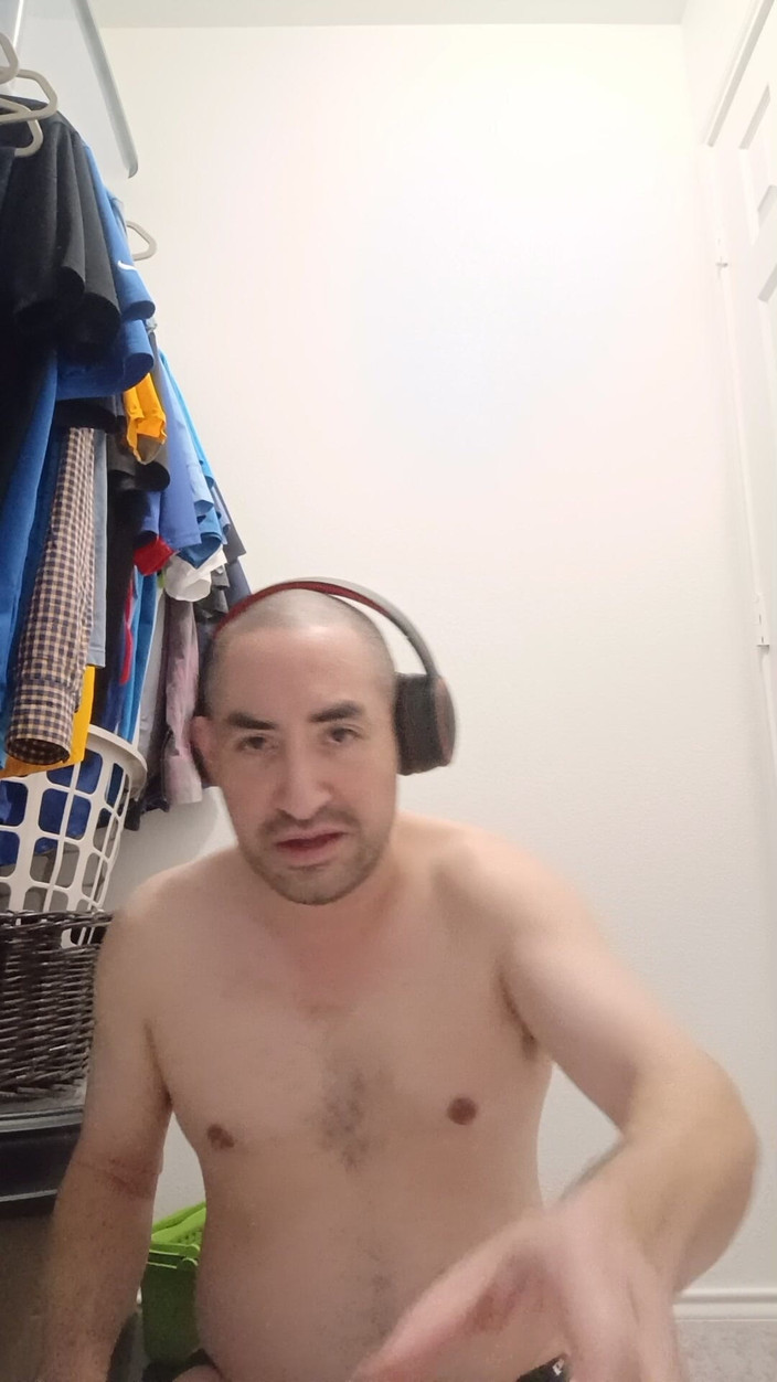 Brandon Lee: Un cazzo e le palle nel mio bicchiere