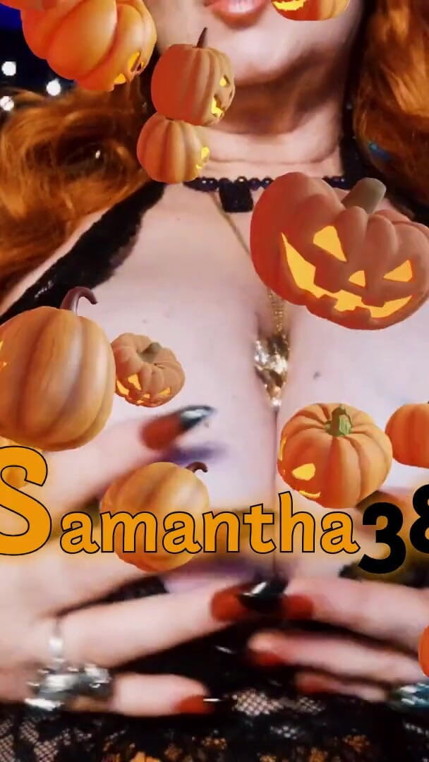 Who Loves Pumpkins? (Samantha 38G) Who Loves Pumpkins? (Samantha 38G)