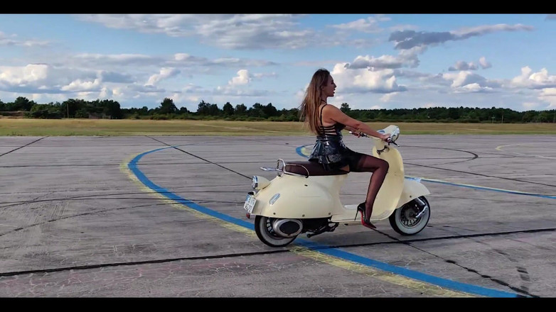 Goddess Lena: Скачу на утере