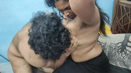 Romansa saree - long lip lock dan dientot habis-habisan sama pasangan india