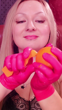 Asmr: Guanti da infermiera e mangiare arance! Arya Grander