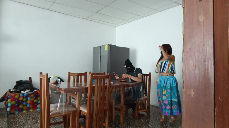 Goky: Pembantu nakal lagi ngentot memek aduhainya sambil ngentot