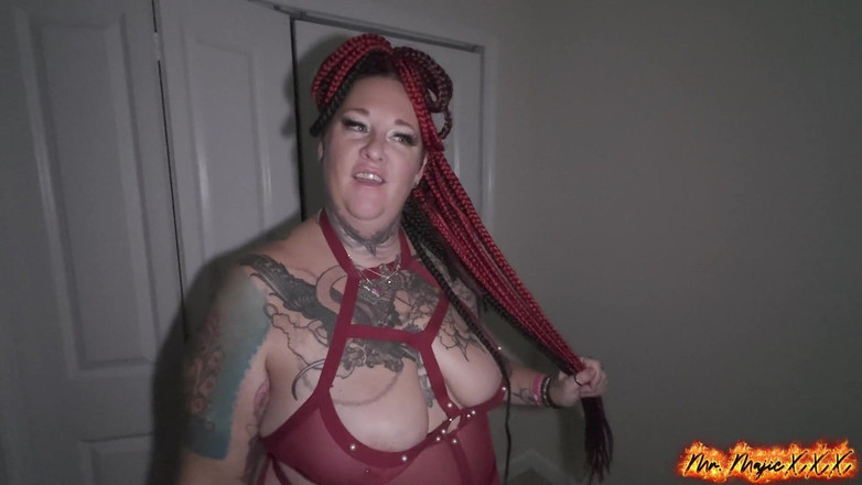 Mr_Majic: Amber Lee Surprised Visitor Mr Majic, with a Will You...