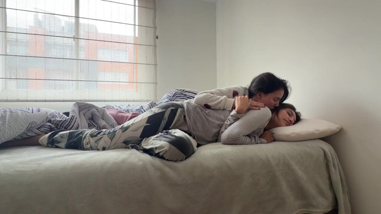 scarlettandc: Sexo matinal entre lésbicas