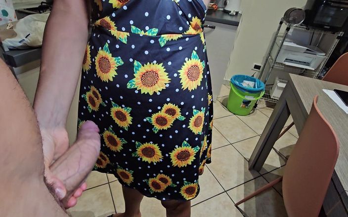 Ferrero anal experience: Horny Cook chuẩn bị đậu Hà Lan cho bữa trưa và...