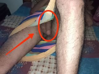 Desi__Panda: 의붓오빠 룽지와 대물 괴물 자지가 나왔어. 즐길