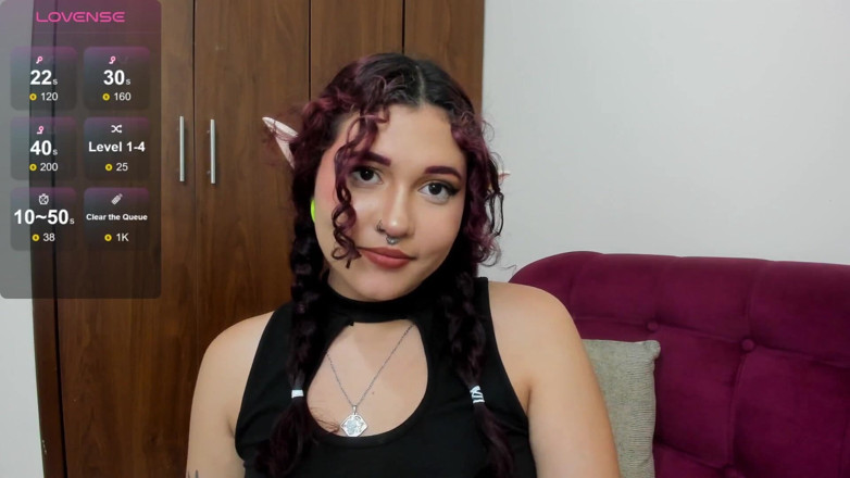 Deifilia Breener: Bucură-te de corpul meu și fute-mă non-stop, elf latino