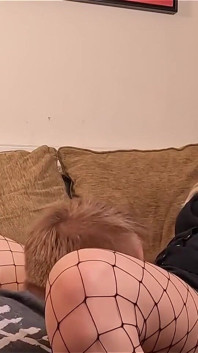 Onu sikerken beni izle!