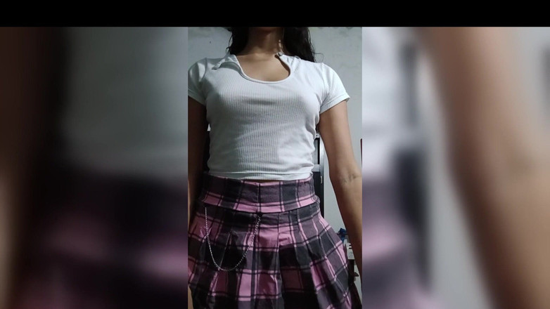 HomemadeTeenhot18: Teens18+ envia um vídeo de seus peitos para seu professor...