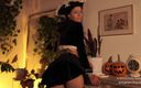 Effy Loweell studio: Еффі, одягнена як сексуальна піратка, моделює своє ідеальне тіло і показує тобі свої красиві латиноамериканські цицьки