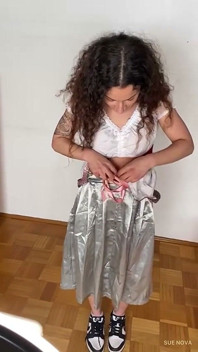 Från dirndl till pvc one-piece