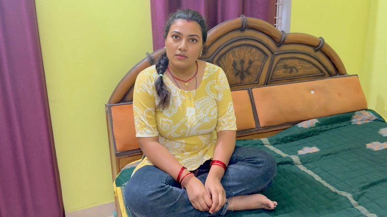 Hotty_ragini: My younger stepsister accidentally sent me her nude photo, I...