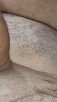 Una Bambola Delicata Con Un Grosso Cazzo Tra Le Gambe Ottiene Un Grosso Cazzo Nel Culo!